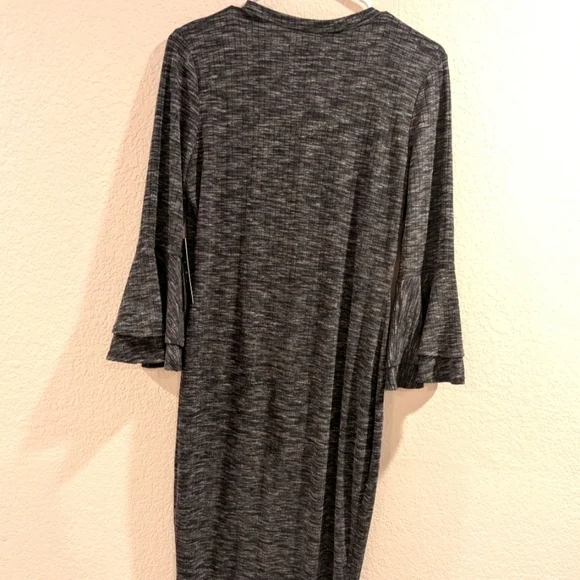 Lulus Jony heathered ribbed button up  midi Dres Medium,,3/4 bell sleeves NWT - Picture 4 of 11